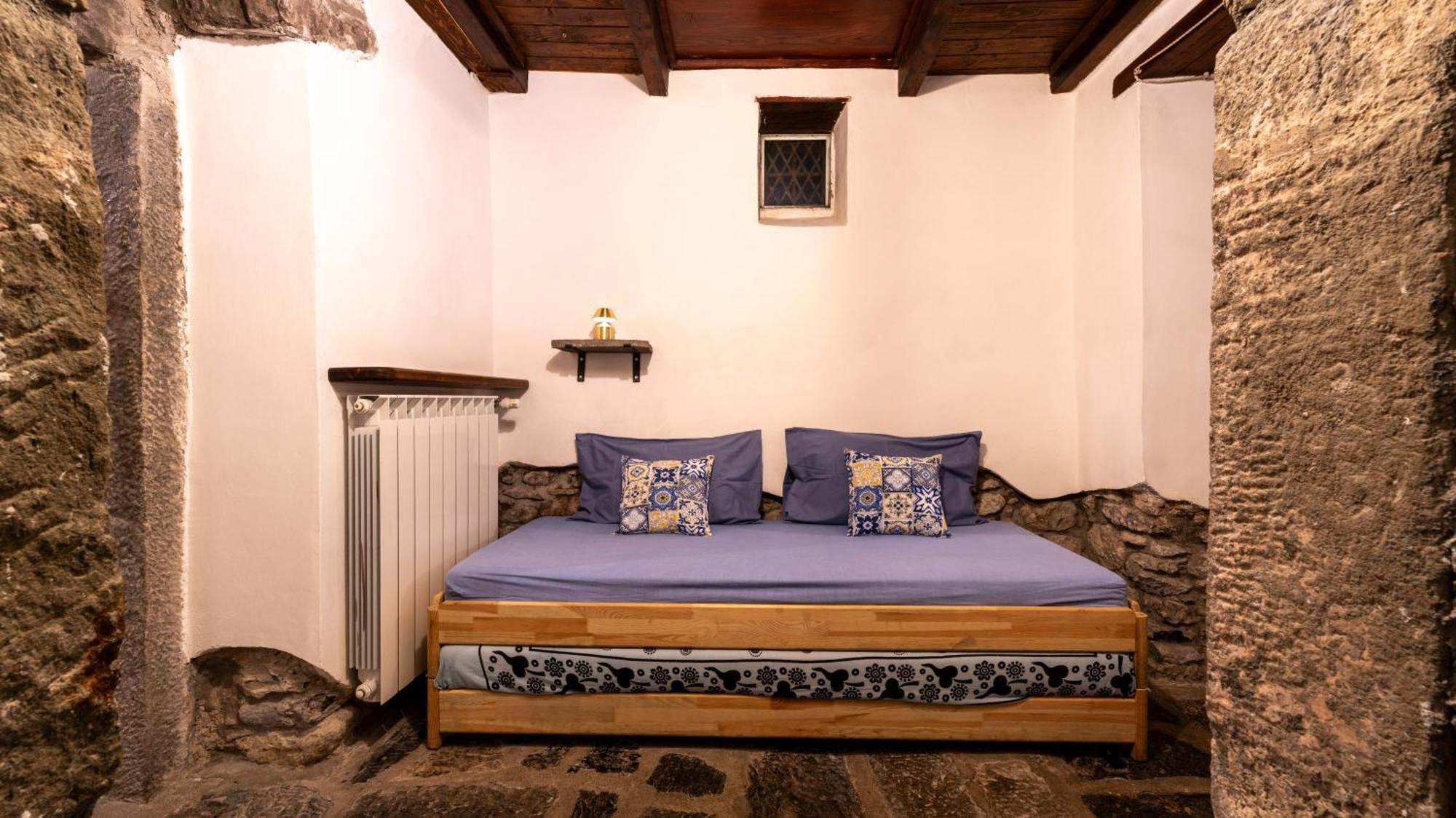 Bed and Breakfast La Casa Delle Pietre Parlanti - Casa In Pietra Ai Piedi Del Parco Delle 5 Terre Biassa Zewnętrze zdjęcie