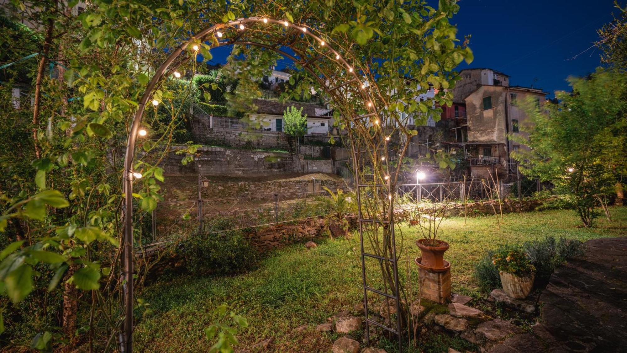 Bed and Breakfast La Casa Delle Pietre Parlanti - Casa In Pietra Ai Piedi Del Parco Delle 5 Terre Biassa Zewnętrze zdjęcie